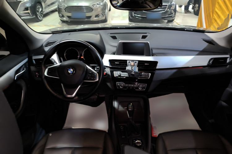 Used BMW X1 2019 sDrive18Li Fashion Model Center Console