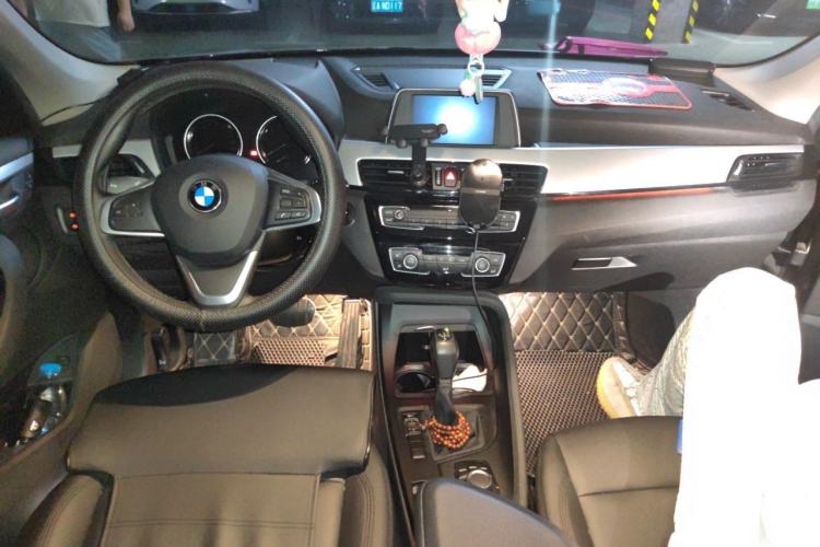 Used BMW X1 2019 sDrive20Li Leading Model Center Console