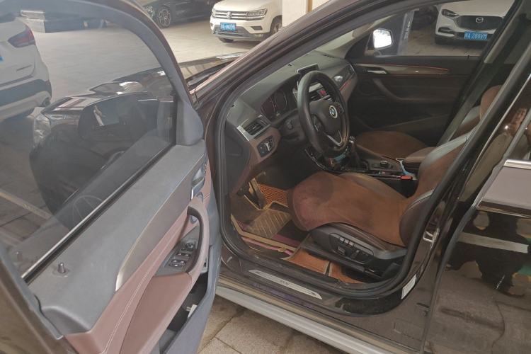 Used BMW X1 2019 sDrive18Li Premium Edition Driver Seat