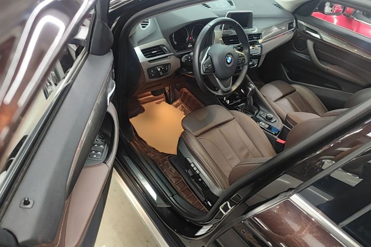 Used BMW X1 2019 sDrive18Li Premium Edition Driver Seat