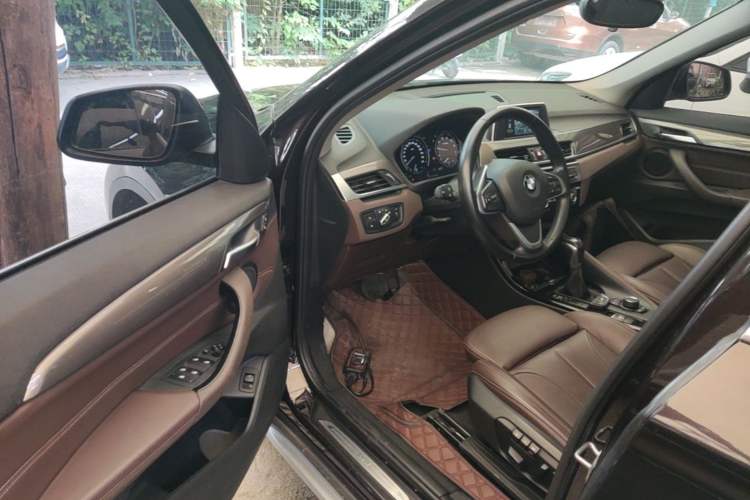 Used BMW X1 2019 sDrive18Li Premium Edition Driver Seat