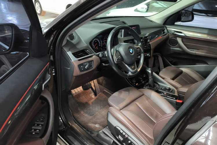Used BMW X1 2019 sDrive18Li Premium Edition Driver Seat