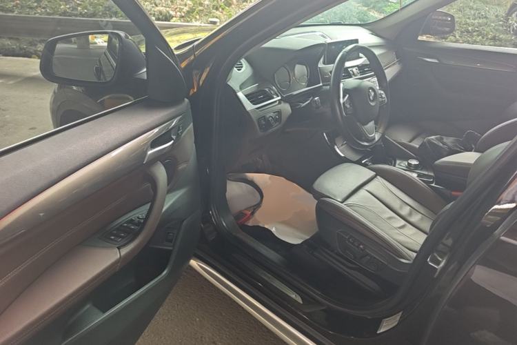 Used BMW X1 2019 xDrive20Li Luxury Model Driver Seat