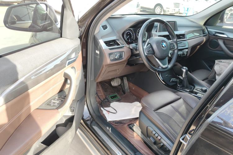 Used BMW X1 2019 sDrive18Li Premium Edition Driver Seat