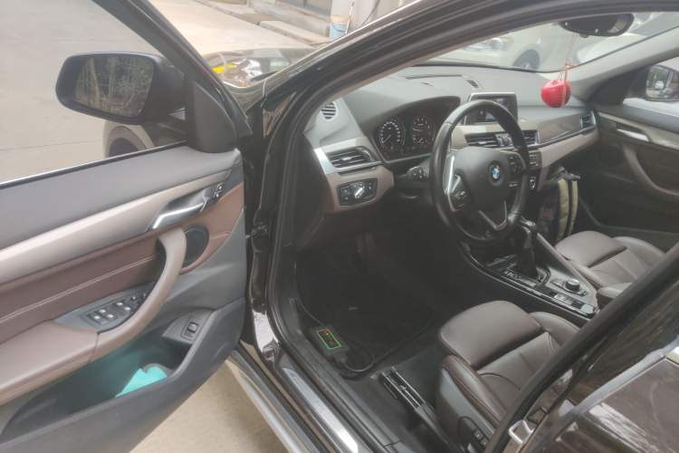 Used BMW X1 2019 sDrive18Li Premium Edition Driver Seat