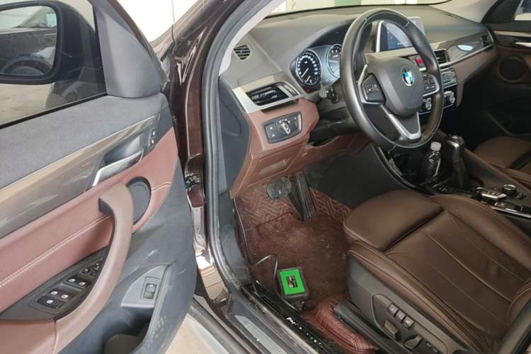 Used BMW X1 2019 sDrive18Li Premium Edition Driver Seat