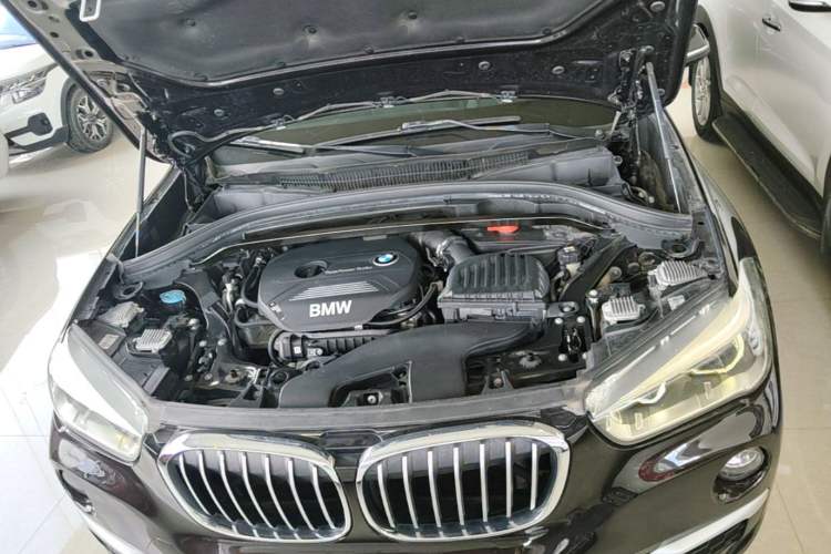 Used BMW X1 2019 sDrive18Li Premium Edition Engine Bay