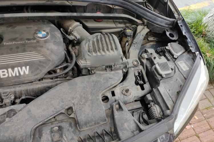 Used BMW X1 2019 sDrive18Li Premium Edition Engine Bay Left