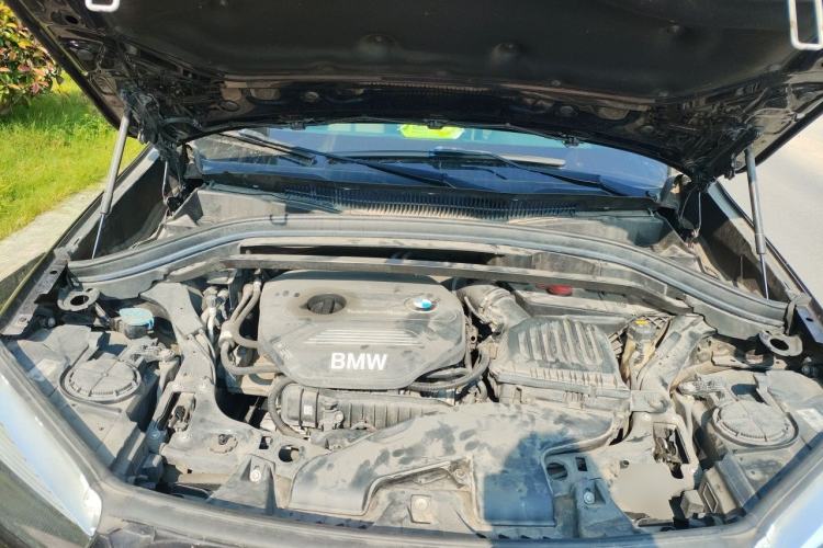 Used BMW X1 2019 sDrive18Li Fashion Model Engine Bay