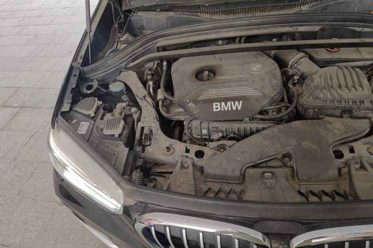 Used BMW X1 2019 sDrive18Li Premium Edition Engine Bay Right