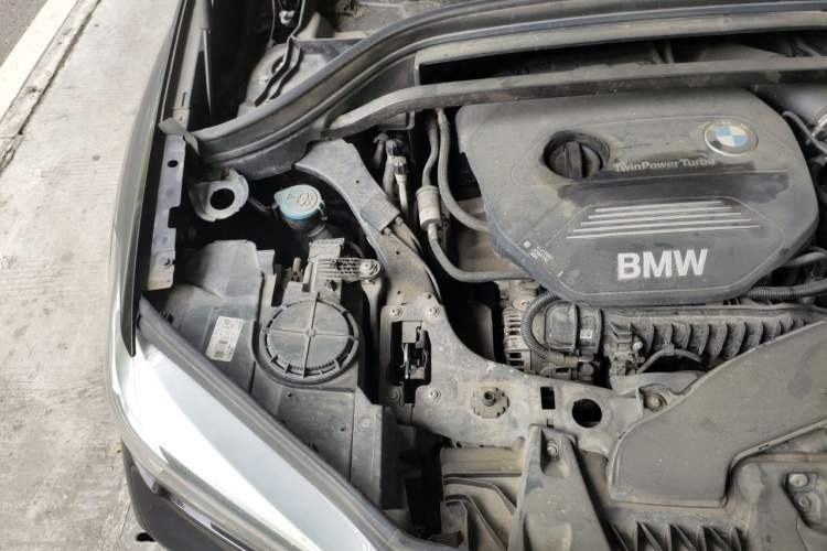Used BMW X1 2019 sDrive18Li Fashion Model Engine Bay Right