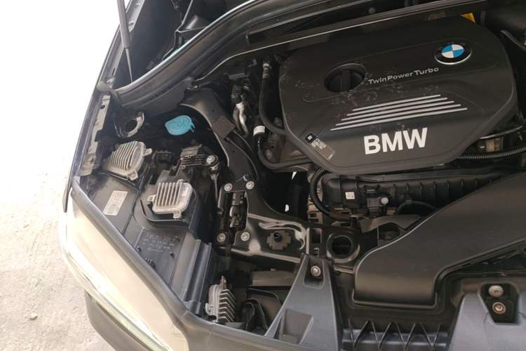 Used BMW X1 2019 sDrive18Li Premium Edition Engine Bay Right