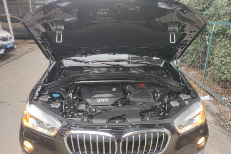 Used BMW X1 2019 sDrive18Li Premium Edition Engine Bay