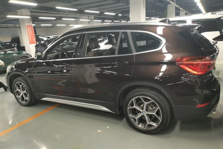 Used BMW X1 2019 xDrive20Li Luxury Model Exterior 3