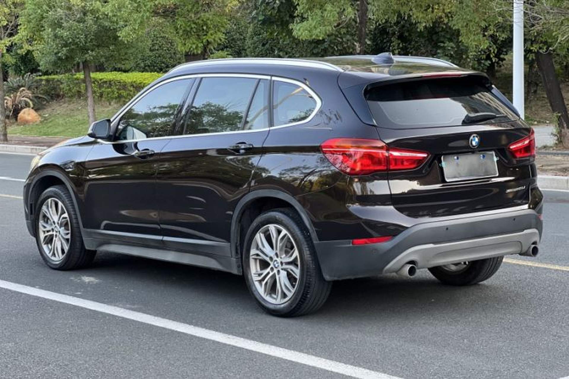 Used BMW X1 2019 sDrive20Li Leading Model Exterior 3