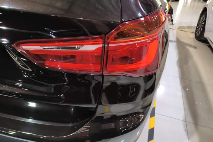 Used BMW X1 2019 sDrive18Li Fashion Model Exterior 3