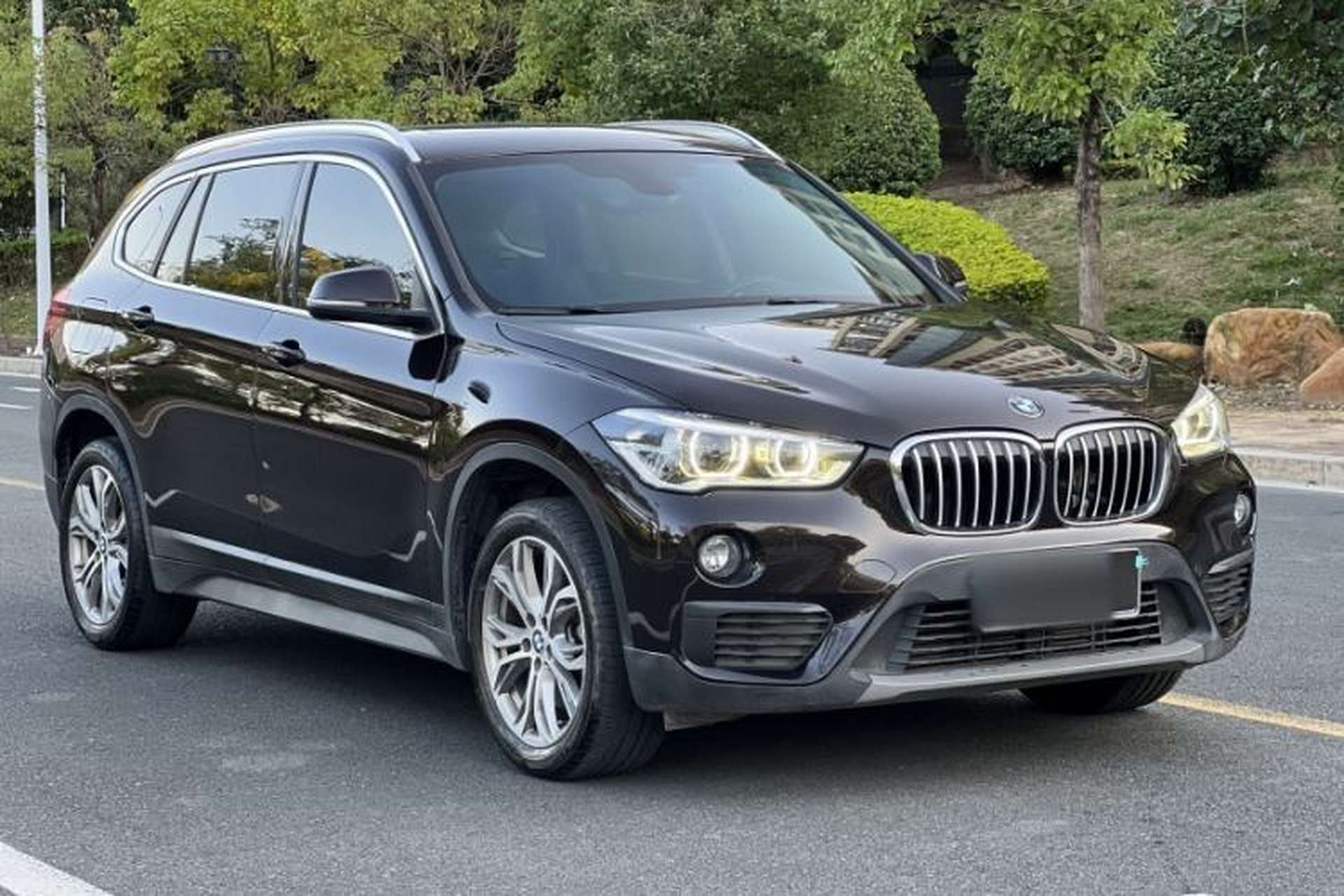 Used BMW X1 2019 sDrive20Li Leading Model Exterior 4