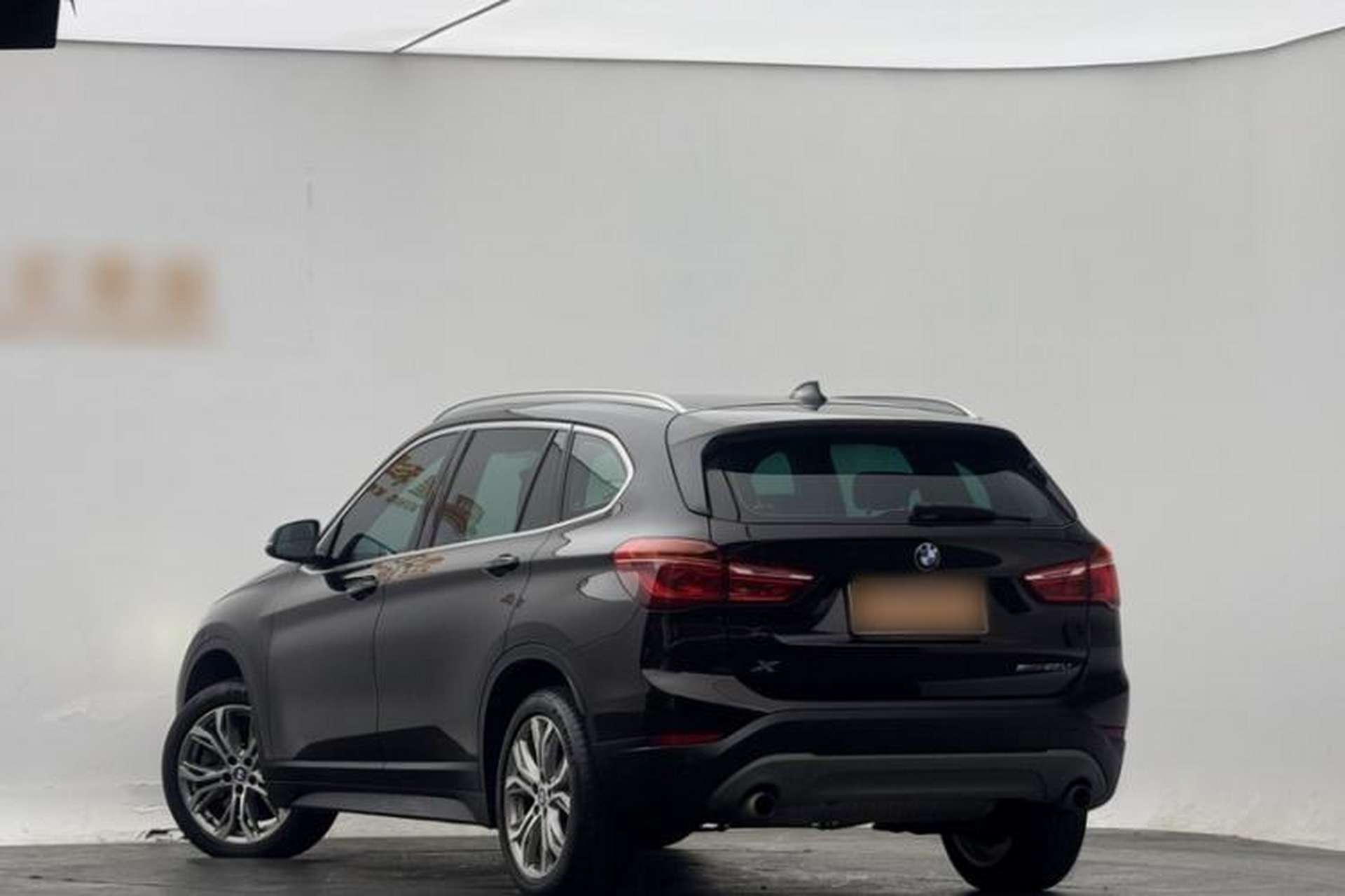 Used BMW X1 2019 sDrive20Li Leading Model Exterior 4
