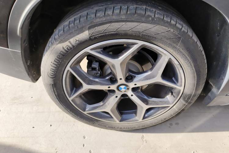 Used BMW X1 2019 sDrive18Li Premium Edition Exterior 5