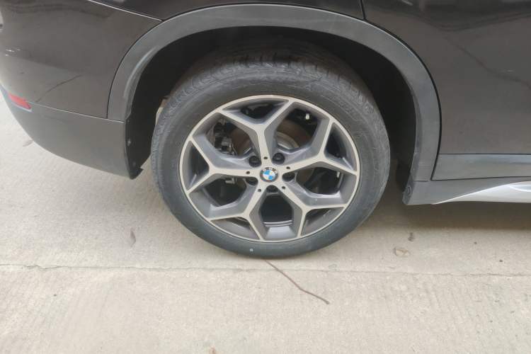 Used BMW X1 2019 sDrive18Li Premium Edition Exterior 5