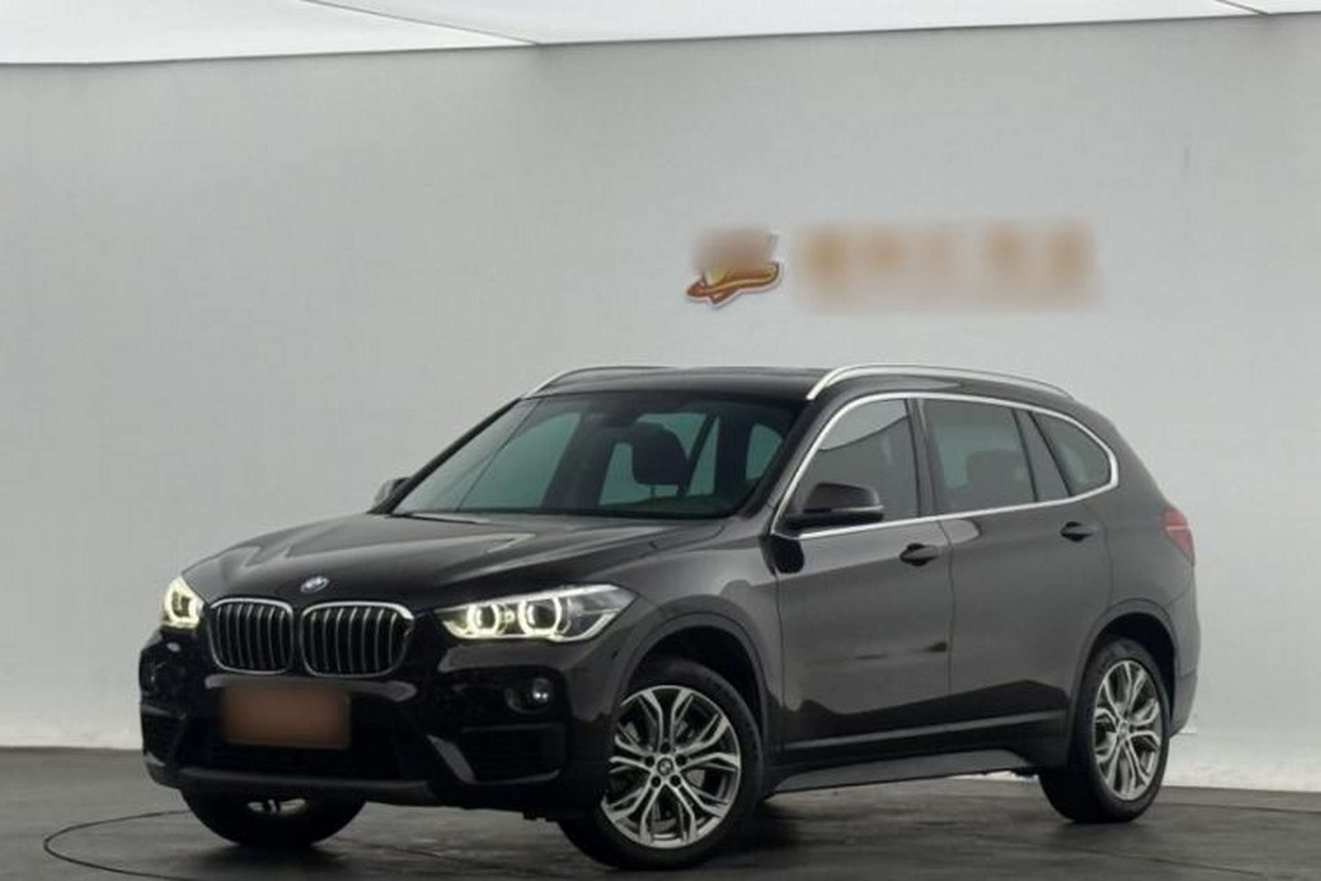 Used BMW X1 2019 sDrive20Li Leading Model Front Left 45 Deg