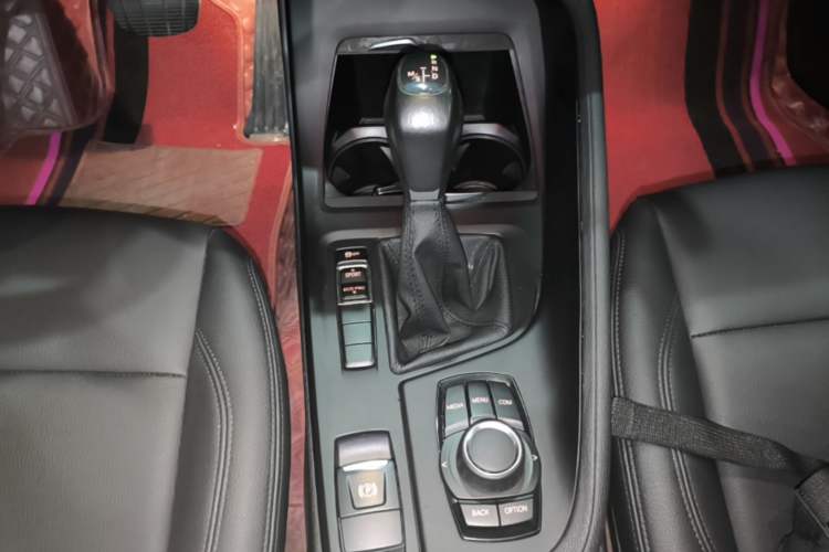 Used BMW X1 2019 sDrive20Li Leading Model Gear Lever