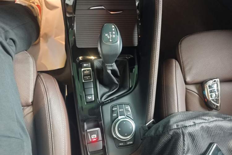 Used BMW X1 2019 xDrive20Li Luxury Model Gear Lever