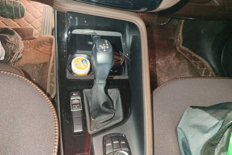 Used BMW X1 2019 sDrive18Li Premium Edition Gear Lever