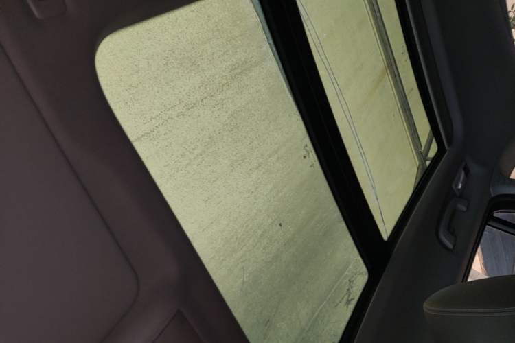 Used BMW X1 2019 sDrive18Li Premium Edition Headliner