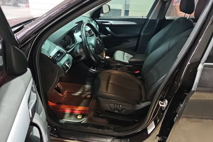 Used BMW X1 2019 sDrive18Li Fashion Model Interior 1
