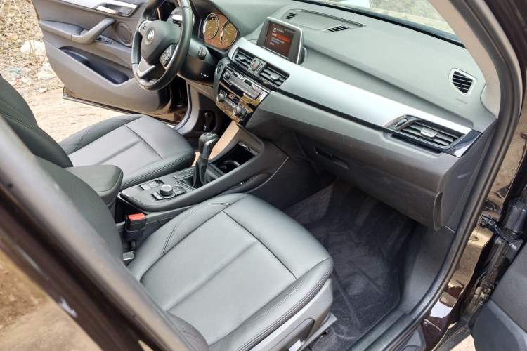 Used BMW X1 2019 sDrive18Li Fashion Model Interior 1