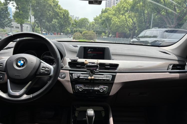 Used BMW X1 2019 sDrive18Li Premium Edition Interior 2