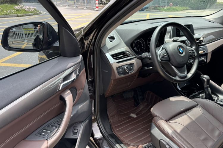 Used BMW X1 2019 sDrive18Li Premium Edition Interior 4