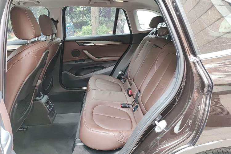 Used BMW X1 2019 sDrive18Li Premium Edition Interior 4