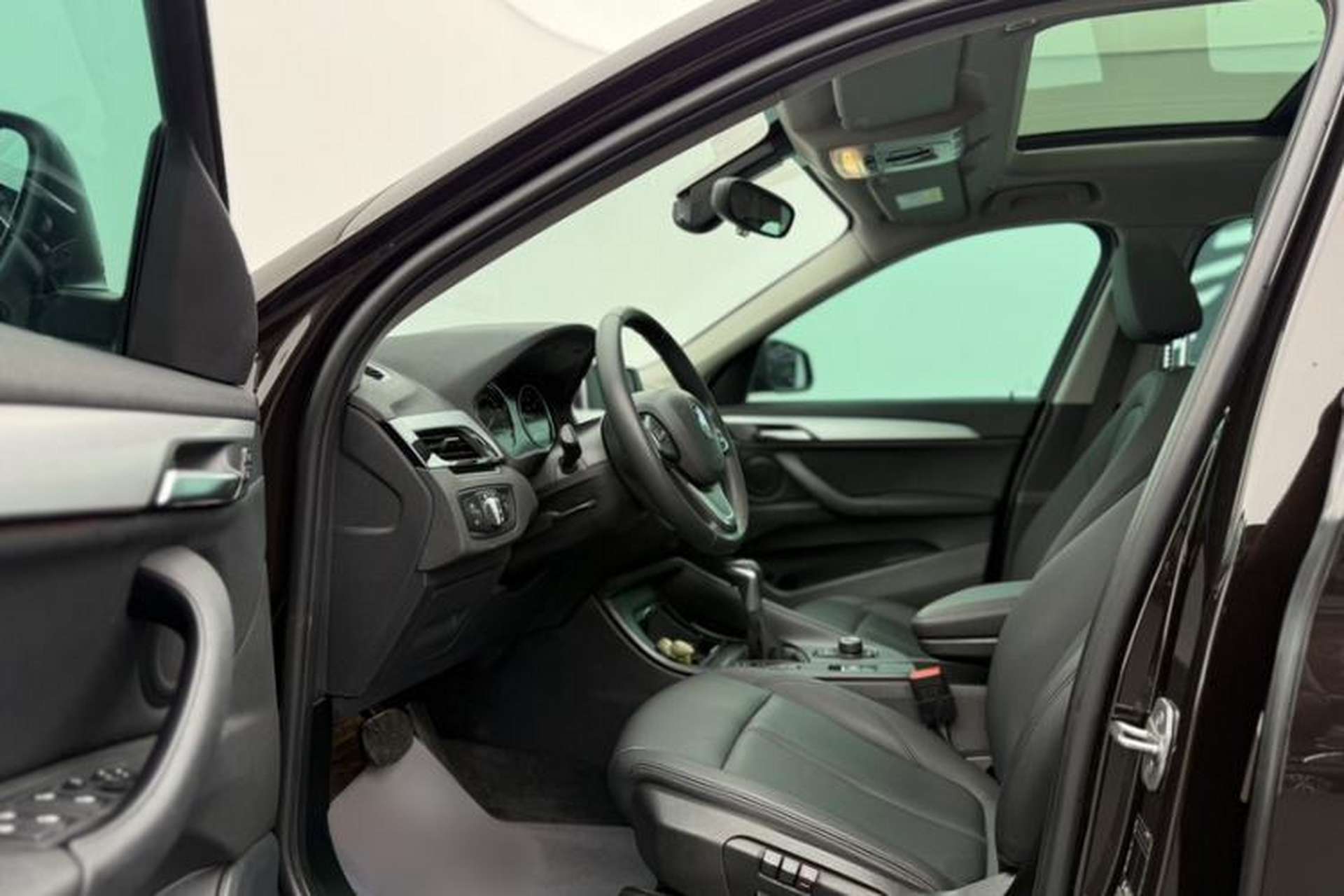 Used BMW X1 2019 sDrive20Li Leading Model Interior 4