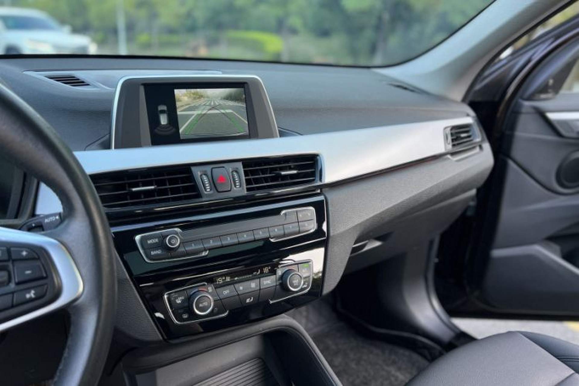 Used BMW X1 2019 sDrive20Li Leading Model Interior 5