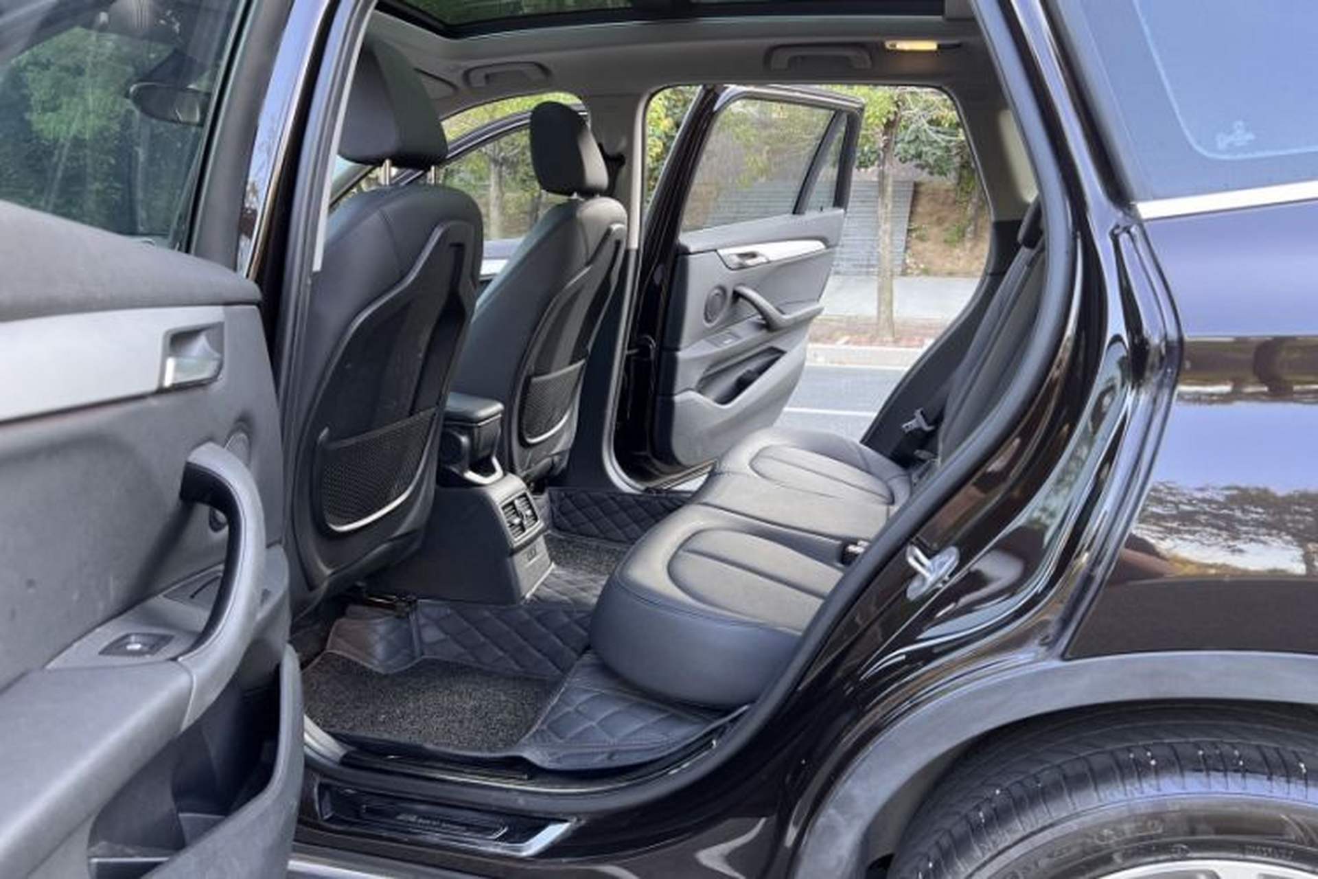 Used BMW X1 2019 sDrive20Li Leading Model Interior 8