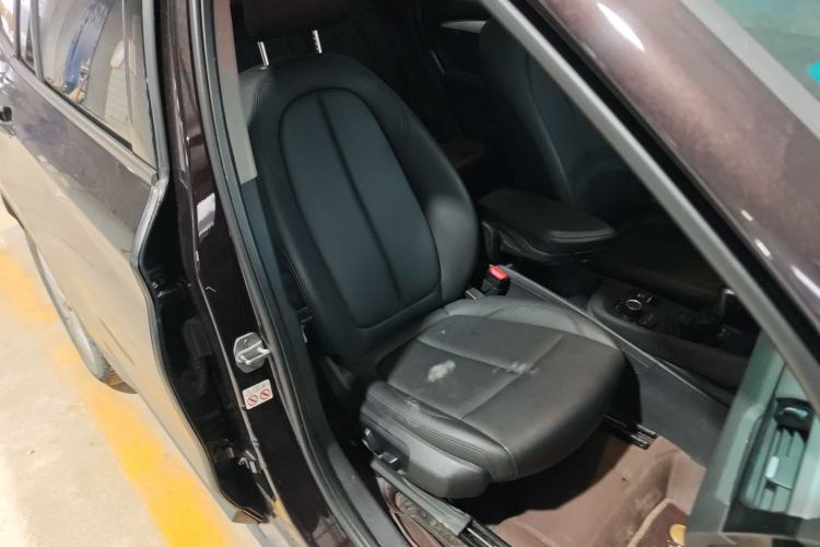 Used BMW X1 2019 sDrive18Li Fashion Model Interior 8
