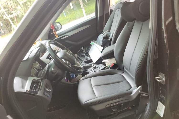 Used BMW X1 2019 sDrive18Li Fashion Model Left Front Seat