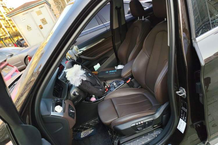 Used BMW X1 2019 xDrive20Li Luxury Model Left Front Seat