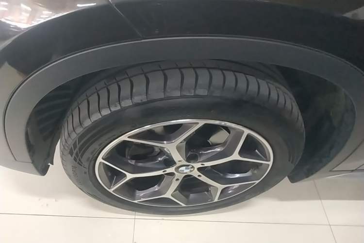 Used BMW X1 2019 sDrive18Li Premium Edition Left Front Wheel Hub