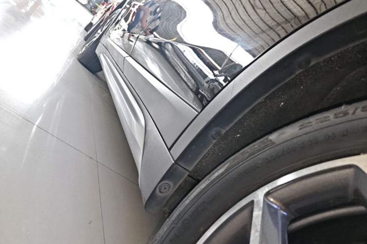 Used BMW X1 2019 sDrive18Li Premium Edition Left Side Sill