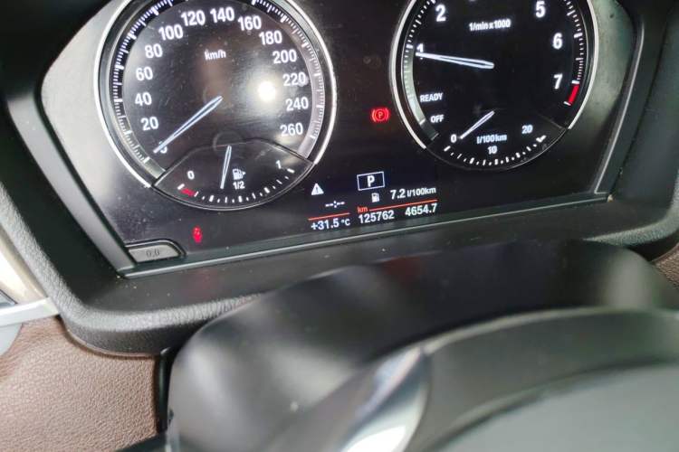 Used BMW X1 2019 sDrive18Li Premium Edition Odometer Close Up