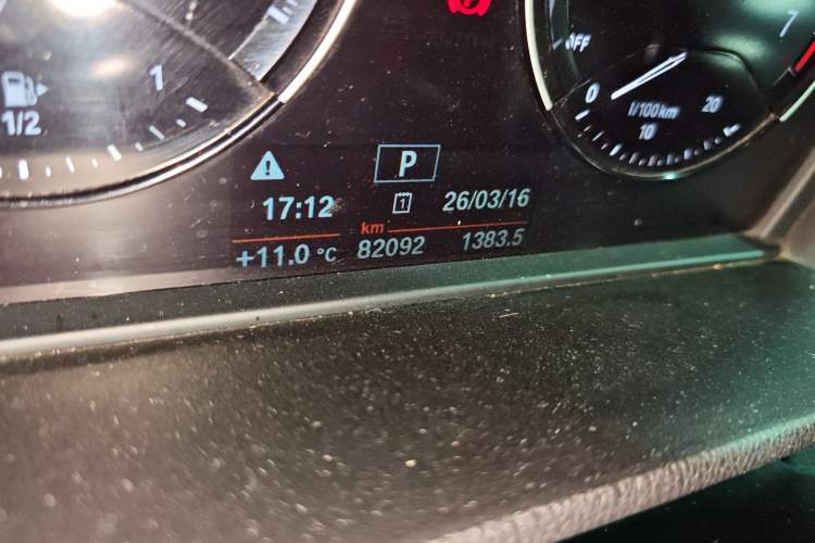 Used BMW X1 2019 sDrive18Li Fashion Model Odometer Close Up