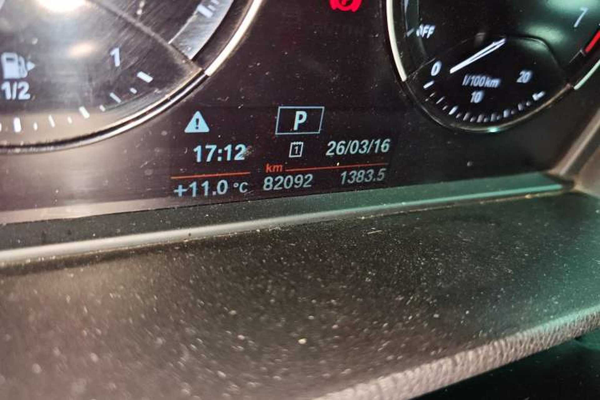 Used BMW X1 2019 sDrive18Li Fashion Model Odometer Close Up