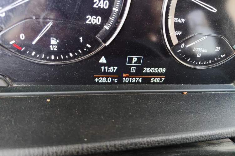 Used BMW X1 2019 sDrive18Li Fashion Model Odometer Close Up