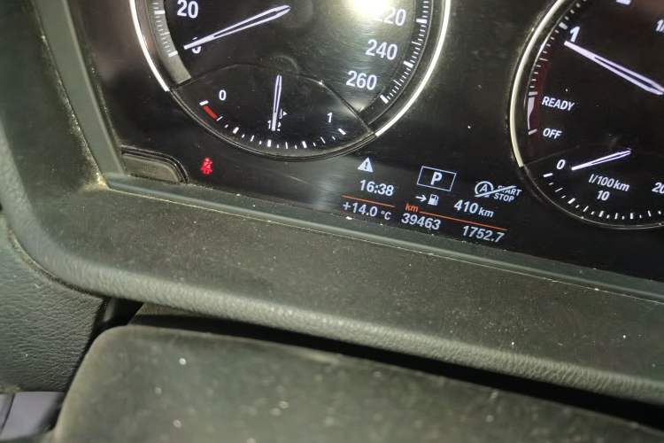 Used BMW X1 2019 sDrive18Li Fashion Model Odometer Close Up