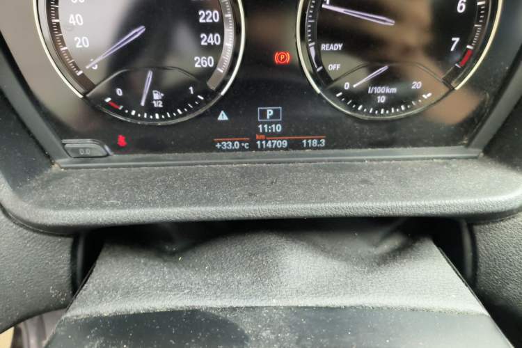 Used BMW X1 2019 sDrive18Li Premium Edition Odometer Close Up