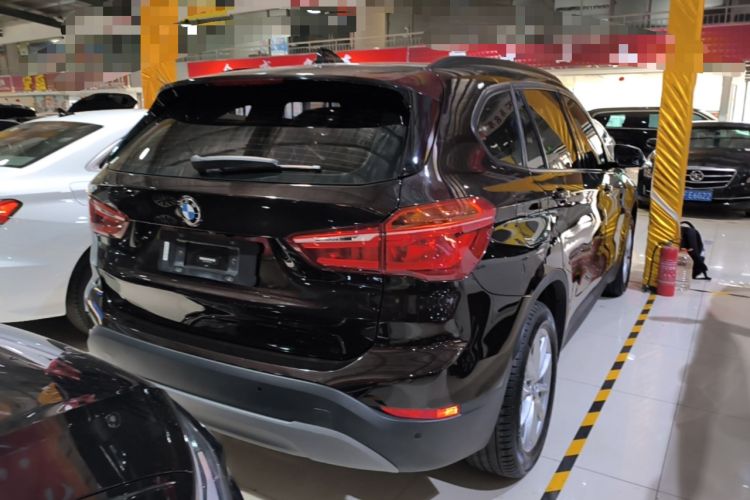 Used BMW X1 2019 sDrive18Li Fashion Model Rear Right 45 Deg