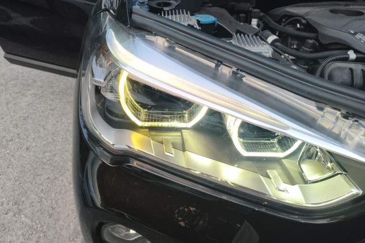 Used BMW X1 2019 xDrive20Li Luxury Model Right Front Headlight